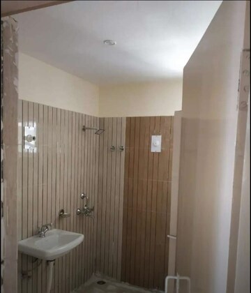 Bathroom in 2 BHK Apartment at Gomti Nagar – for Sale