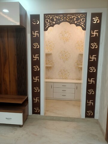 Building Lobby in 4 BHK Builder Floor at BP Homes, Sector 85 – for Sale