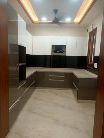 Kitchen in 4 BHK Builder Floor at BP Homes, Sector 85 – for Sale