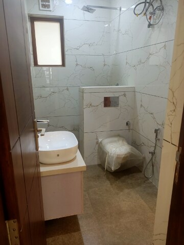 Bathroom in 4 BHK Builder Floor at BP Homes, Sector 85 – for Sale