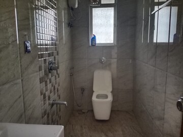 Bathroom in 2 BHK Apartment at Lokhandwala Complex, Andheri West – for Rent