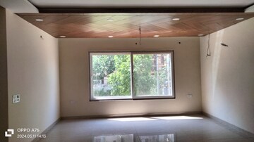 Room in 4 BHK Builder Floor at Dwarika Raj Garden City, Raj Nagar Extension – for Sale