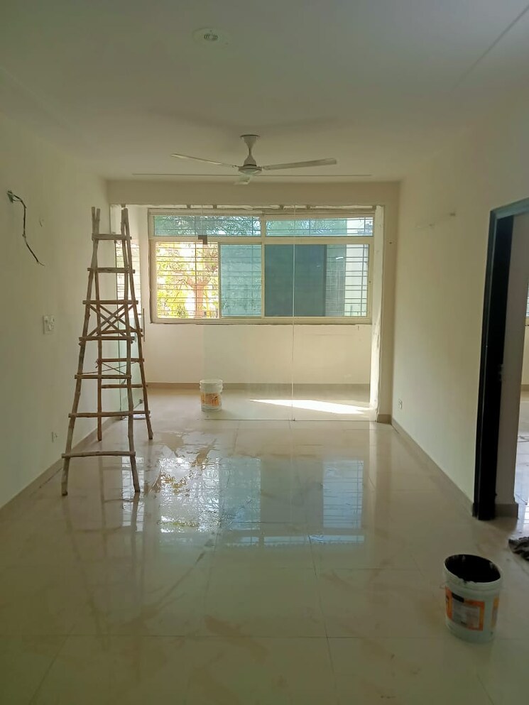 Room, unitech-the-residences-gurgaon 2 Bedroom 1060 Sq.Ft. Apartment In Sector 33 Gurgaon 7157996