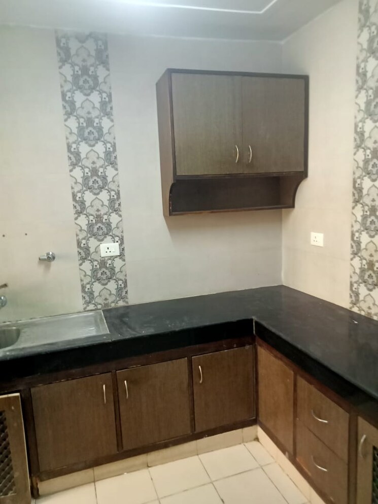 Kitchen, unitech-the-residences-gurgaon 2 Bedroom 1060 Sq.Ft. Apartment In Sector 33 Gurgaon 7157996
