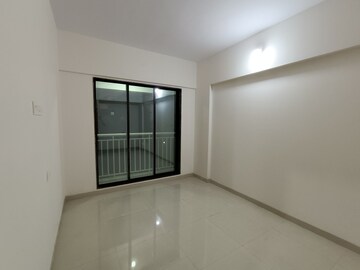 Room in 1 BHK Apartment at Vasai West – for Sale