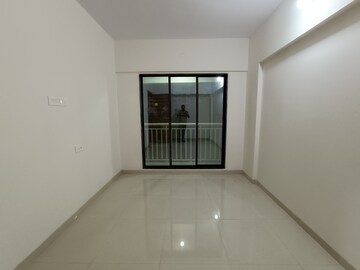 Room in 1 BHK Apartment at Vasai West – for Sale