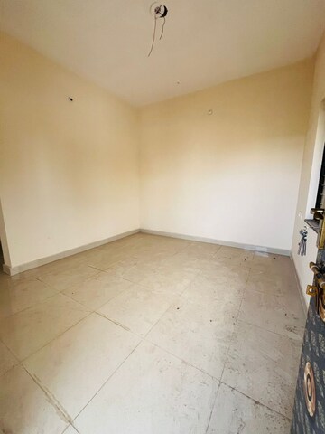 Room in 4 BHK Independent House at Dhamtari Road – for Sale