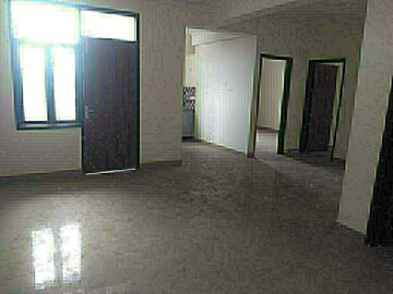Room in 2.5 BHK Apartment at Gulmohur Garden, Raj Nagar Extension – for Sale