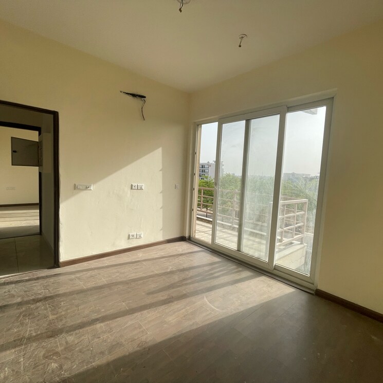 Room, bptp-amstoria 3 Bedroom 1924 Sq.Ft. Builder Floor In Sector 102 Gurgaon 7158781