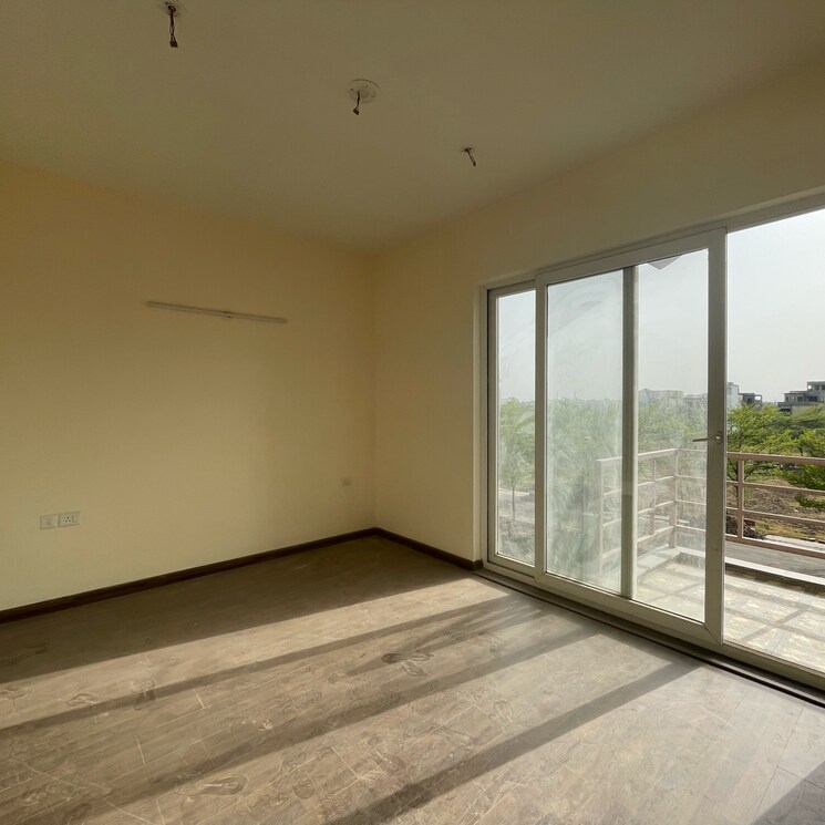 Room, bptp-amstoria 3 Bedroom 1924 Sq.Ft. Builder Floor In Sector 102 Gurgaon 7158781