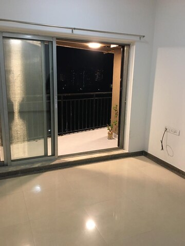 Room in 2 BHK Apartment at Kalpataru Hills, Manpada – for Sale