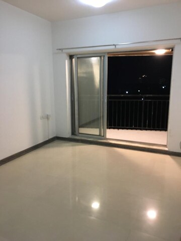 2 BHK Apartment For Sale in Kalpataru Hills, Manpada