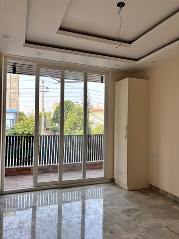 Room in 4 BHK Builder Floor at Sainik Plaza, Sector 49 – for Sale