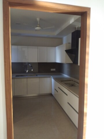 Kitchen in 3 BHK Builder Floor at BPTP Park Central, Sector 85 – for Sale