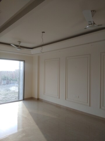 3 BHK Builder Floor For Sale in BPTP Park Central, Sector 85