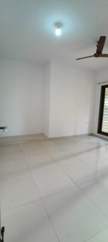 Room in 3 BHK Apartment at Acme Ozone, Manpada – for Sale