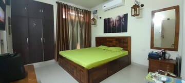 Bedroom in 3 BHK Builder Floor at Sushant Lok 2, Sector 57 – for Sale