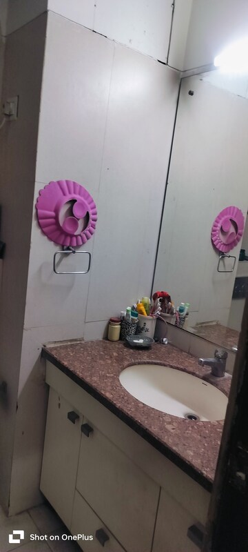 Furnished Amenities in 2.5 BHK Apartment at Spaze Privy, Sector 72 – for Sale