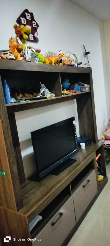 Furnished Amenities in 2.5 BHK Apartment at Spaze Privy, Sector 72 – for Sale
