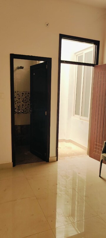 Room in 2 BHK Independent House at Kamta – for Sale