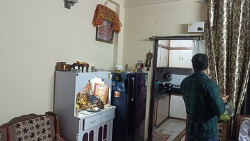 Living Room in 1 BHK Builder Floor at Vaishali Sector 6 – for Sale
