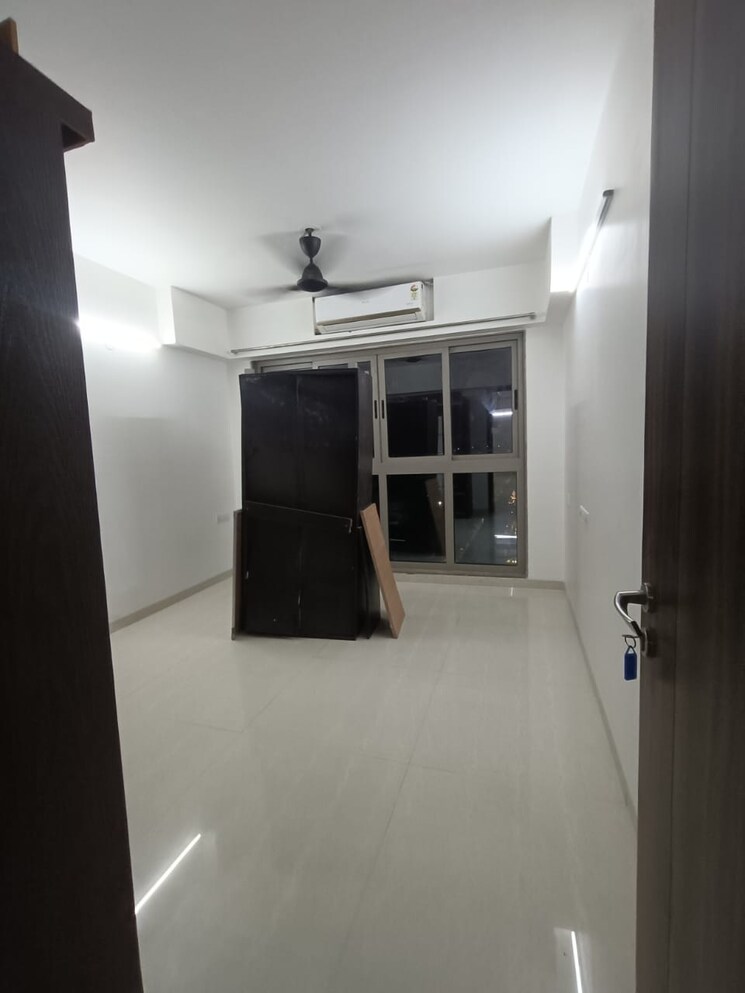 Master Bedroom, adani-western-heights-sky-apartments 3 Bedroom 1924 Sq.Ft. Apartment In Andheri West Mumbai 7159856