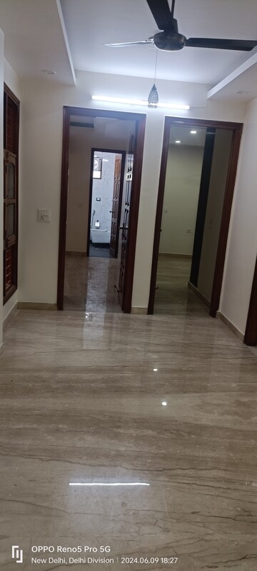 Building Lobby in 4 BHK Builder Floor at Janakpuri – for Sale