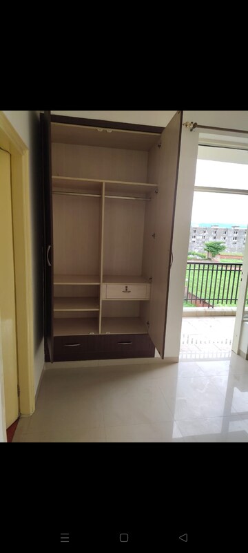 Furnished Amenities in 2 BHK Apartment at Sushma Green vista, Ghazipur – for Sale