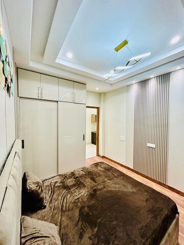 Room in 3 BHK Villa at Sector 123 – for Sale