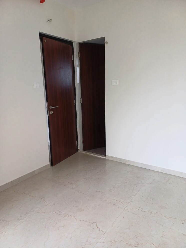 Room, dosti-oro-67 1 Bedroom 417 Sq.Ft. Apartment In Kandivali West Mumbai 7160596