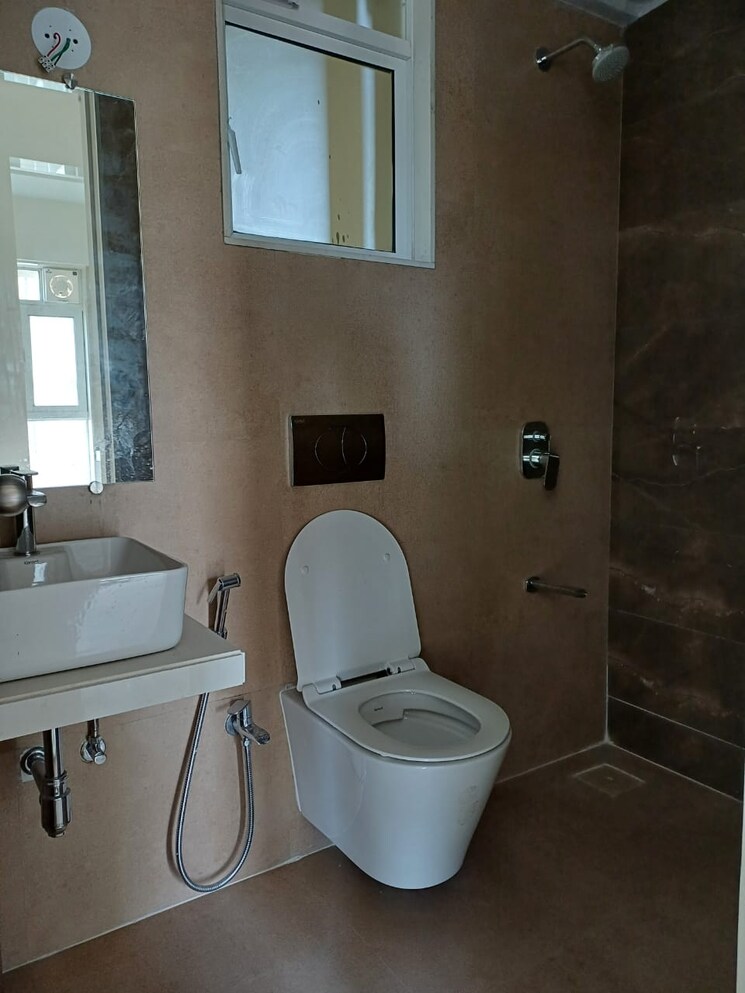 Bathroom, dosti-oro-67 1 Bedroom 417 Sq.Ft. Apartment In Kandivali West Mumbai 7160596