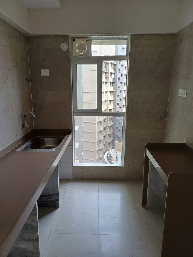 Kitchen, dosti-oro-67 1 Bedroom 417 Sq.Ft. Apartment In Kandivali West Mumbai 7160596