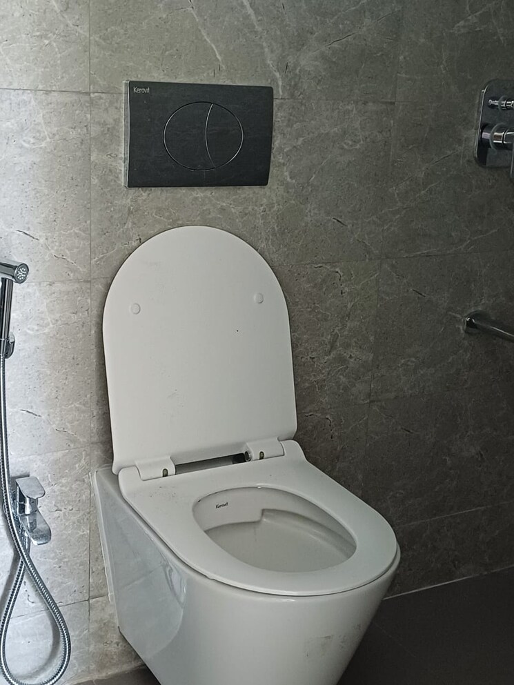 Bathroom, dosti-oro-67 1 Bedroom 417 Sq.Ft. Apartment In Kandivali West Mumbai 7160596