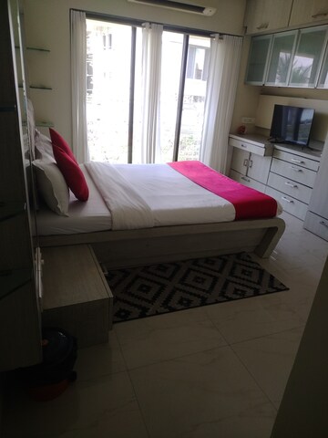 Master Bedroom in 5 BHK Apartment at Rajasthan CHS, Andheri East – for Sale