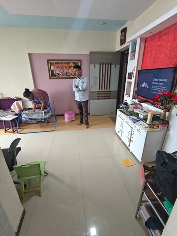 Master Bedroom in 2 BHK Apartment at Hitakshi Height, Mira Road – for Sale