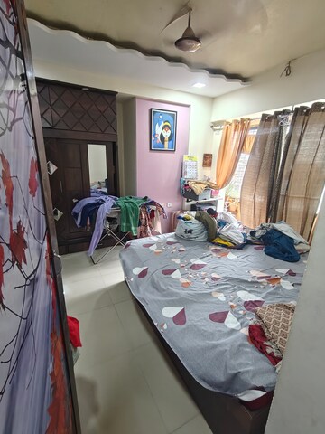 Master Bedroom in 2 BHK Apartment at Hitakshi Height, Mira Road – for Sale