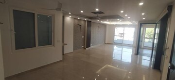 Room in 3 BHK Builder Floor at Sector 25 – for Sale