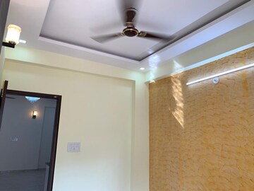Furnished Amenities in 2 BHK Builder Floor at Vaishali Sector 6 – for Sale
