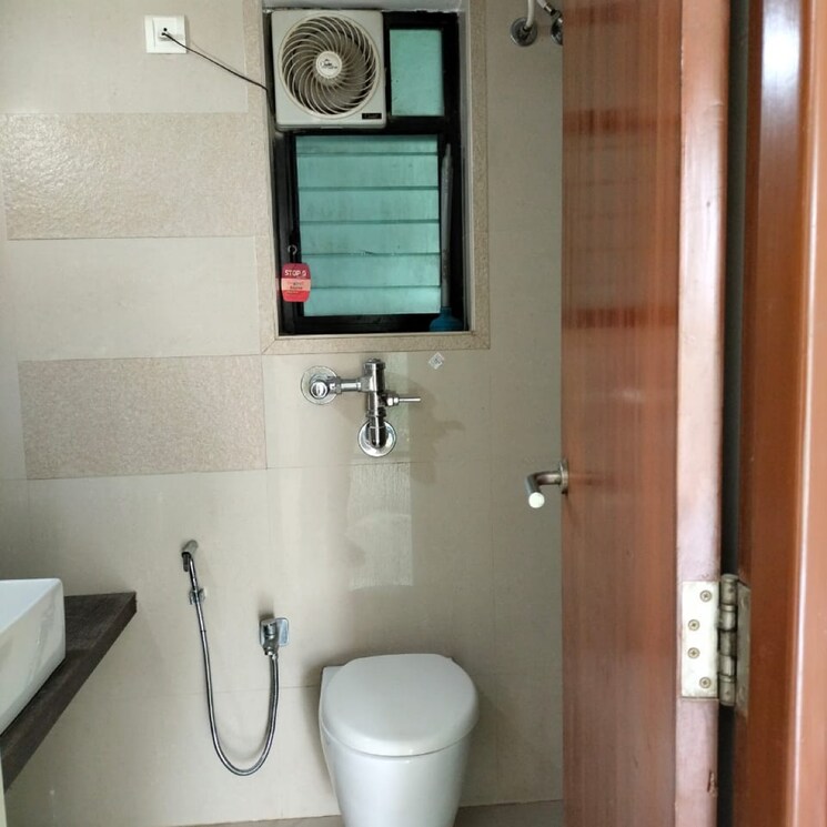 Bathroom, lords-nahur 2 Bedroom 950 Sq.Ft. Apartment In Usha Nagar Mumbai 7163954