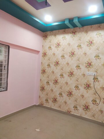 Room in 1 BHK Independent House at Santoshi Nagar – for Sale