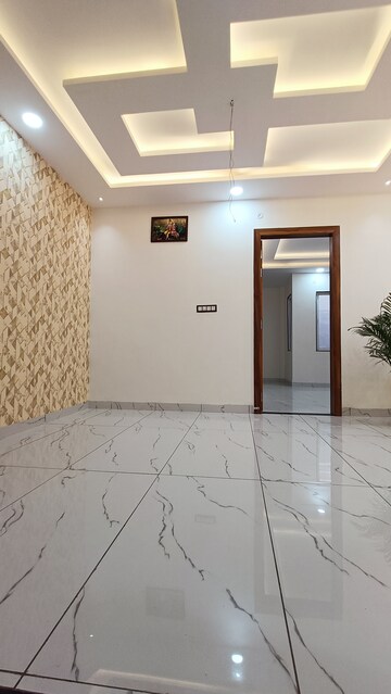 Room in 3 BHK Independent House at Nipania – for Sale