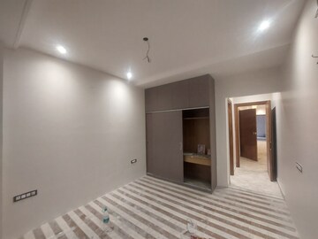 Bedroom in 3 BHK Builder Floor at Mahendra Park – for Sale