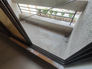 Furnished Amenities in 2 BHK Apartment at Rustomjee Avenue I, Virar West – for Sale