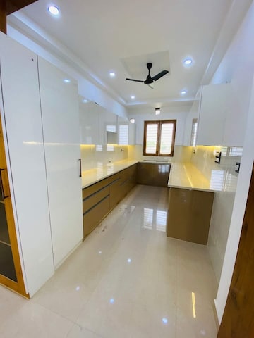 Kitchen in 3 BHK Builder Floor at Sector 85 – for Sale