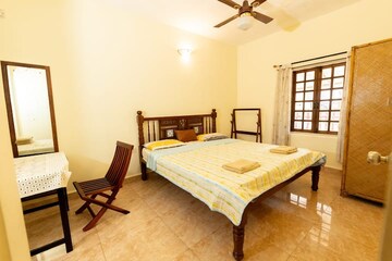Bedroom in 4 BHK Independent House at Greater Kailash I – for Sale