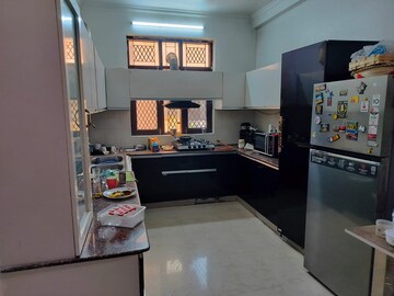 Kitchen in 6+ BHK Villa at Sector 50 – for Sale