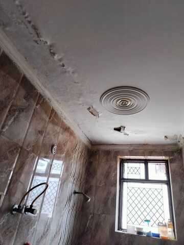 Furnished Amenities in 6+ BHK Villa at Sector 50 – for Sale