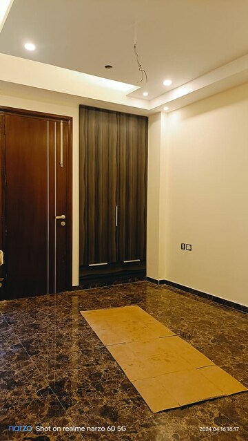 Room in 6 BHK Villa at RWA Apartments Sector 47, Sector 47 – for Sale