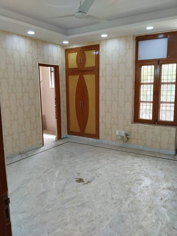 Bedroom in 3 BHK Builder Floor at Green Fields Colony – for Sale
