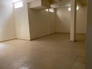 Room in 3.5 BHK Builder Floor at Ansal API Esencia, Sector 67 – for Sale